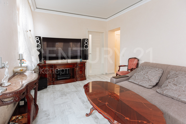 Продам трехкомнатную (3-комн.) квартиру, Пугачева ул, 20А , Зеленоградск г