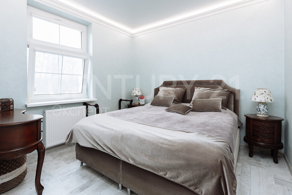 Продам трехкомнатную (3-комн.) квартиру, Пугачева ул, 20А , Зеленоградск г