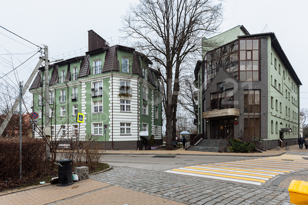 Продам трехкомнатную (3-комн.) квартиру, Пугачева ул, 20А , Зеленоградск г