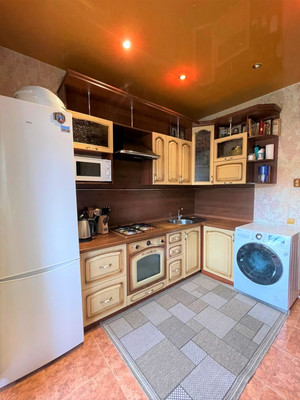Продам двухкомнатную (2-комн.) квартиру, Свободы ул, 61, Ханты-Мансийск г
