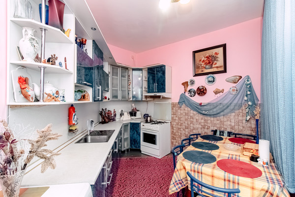 Продам трехкомнатную (3-комн.) квартиру, Зеленодольская ул, 1, Ханты-Мансийск г