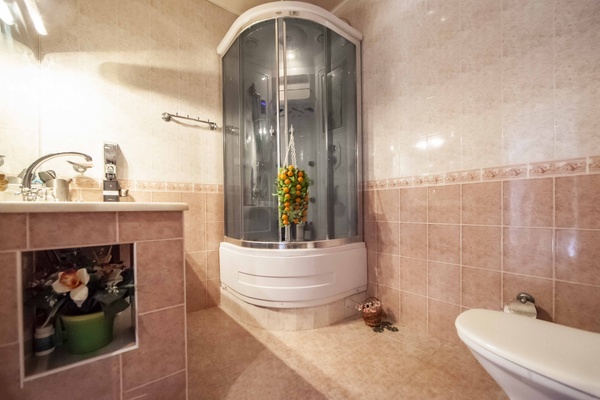 Продам коммерческое помещение 470 м2, Вишневая ул, 1, Саки г