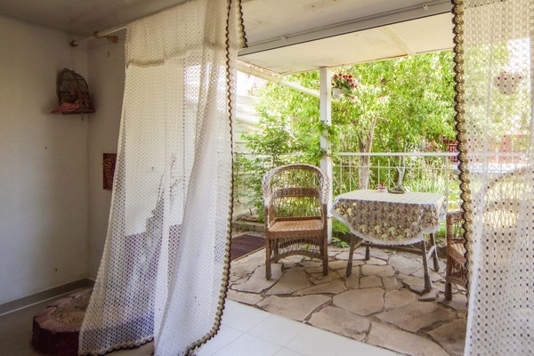 Продам коммерческое помещение 470 м2, Вишневая ул, 1, Саки г