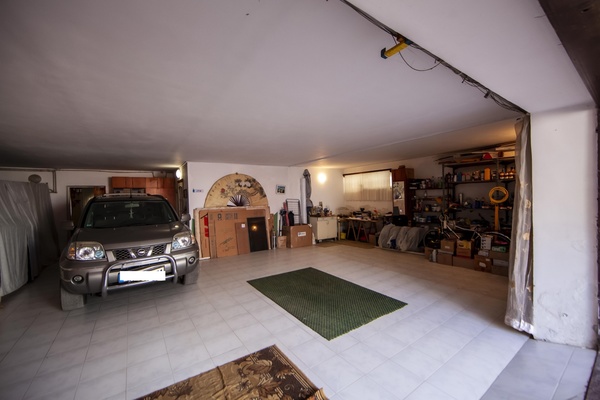 Продам коммерческое помещение 470 м2, Вишневая ул, 1, Саки г