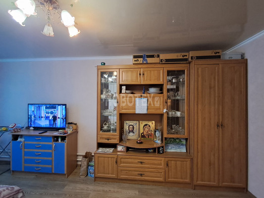 Продам двухкомнатную (2-комн.) квартиру, Ленина ул, 244, Горячий Ключ г