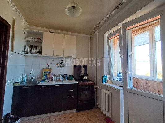 Продам двухкомнатную (2-комн.) квартиру, Ленина ул, 244, Горячий Ключ г