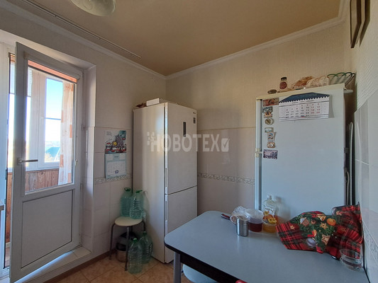 Продам двухкомнатную (2-комн.) квартиру, Ленина ул, 244, Горячий Ключ г