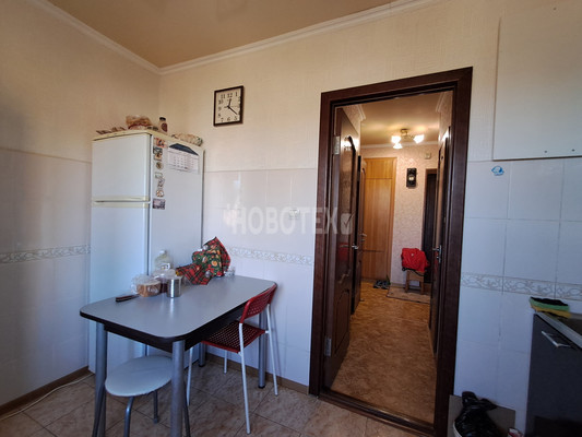 Продам двухкомнатную (2-комн.) квартиру, Ленина ул, 244, Горячий Ключ г