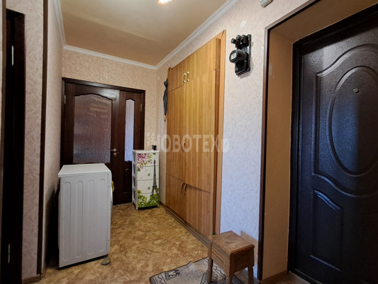 Продам двухкомнатную (2-комн.) квартиру, Ленина ул, 244, Горячий Ключ г