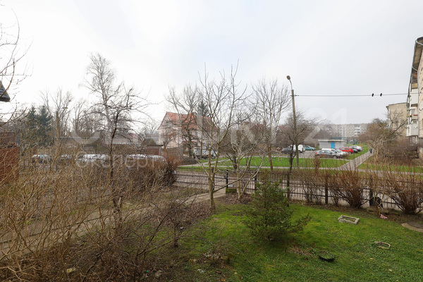 Продам двухкомнатную (2-комн.) квартиру, Островского ул, 15 , Калининград г
