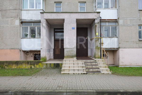 Продам двухкомнатную (2-комн.) квартиру, Островского ул, 15 , Калининград г