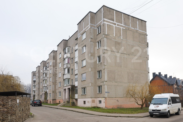 Продам двухкомнатную (2-комн.) квартиру, Островского ул, 15 , Калининград г