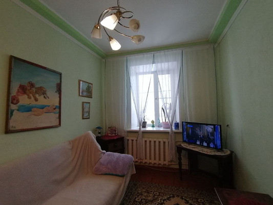 Продам трехкомнатную (3-комн.) квартиру, Железнодорожная ул, 10, Ишим г