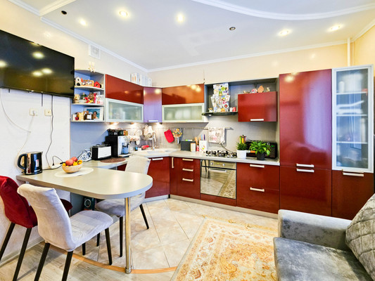 Продам однокомнатную (1-комн.) квартиру, Ледовая ул, 19, Ханты-Мансийск г