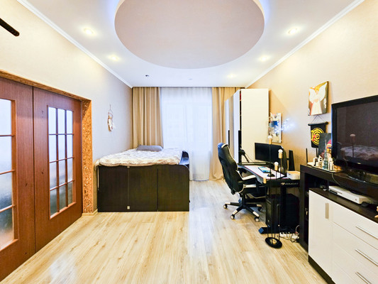 Продам однокомнатную (1-комн.) квартиру, Ледовая ул, 19, Ханты-Мансийск г