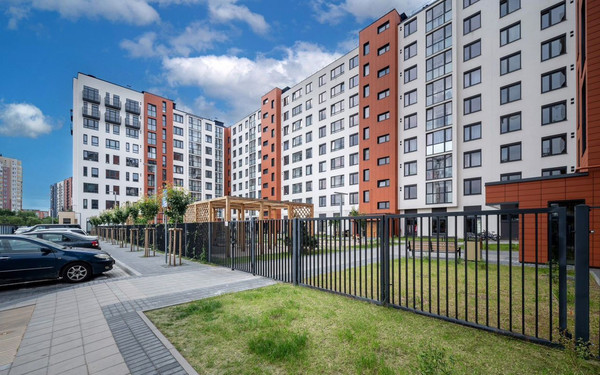 Продам двухкомнатную (2-комн.) квартиру, Батальная ул, 65Ак1, Калининград г