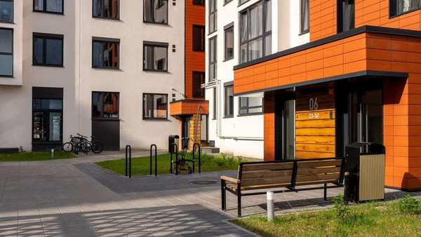 Продам двухкомнатную (2-комн.) квартиру, Батальная ул, 65Ак1, Калининград г