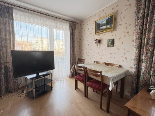 Продам трехкомнатную (3-комн.) квартиру, Адмирала Трибуца наб, 53, Калининград г