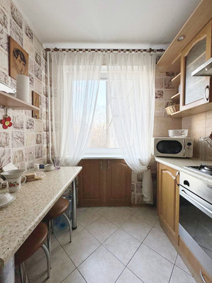 Продам трехкомнатную (3-комн.) квартиру, Адмирала Трибуца наб, 53, Калининград г