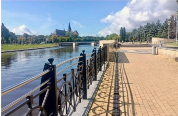 Продам трехкомнатную (3-комн.) квартиру, Адмирала Трибуца наб, 53, Калининград г