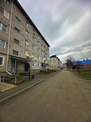 Продам трехкомнатную (3-комн.) квартиру, Филатова ул, 3, Майский п