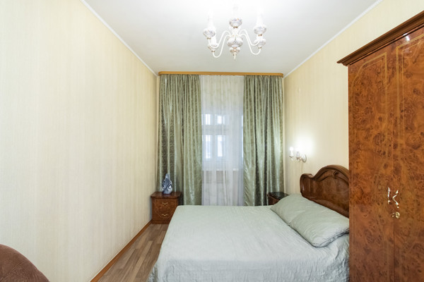 Продам двухкомнатную (2-комн.) квартиру, Энгельса ул, 3, Ханты-Мансийск г