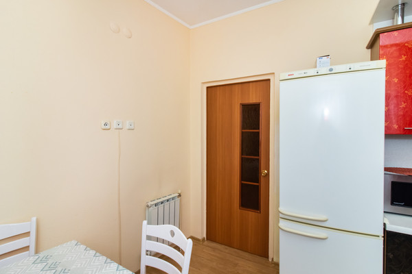 Продам двухкомнатную (2-комн.) квартиру, Энгельса ул, 3, Ханты-Мансийск г