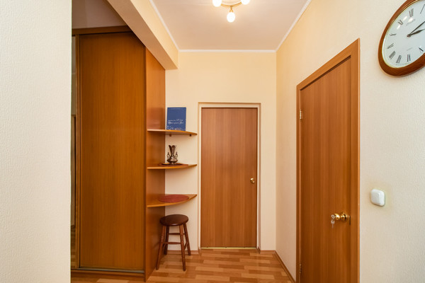 Продам двухкомнатную (2-комн.) квартиру, Энгельса ул, 3, Ханты-Мансийск г