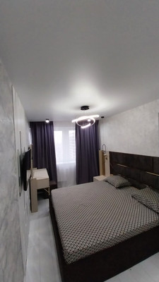 Сдам двухкомнатную (2-комн.) квартиру, им. Цезаря Куникова ул, 35, Краснодар г