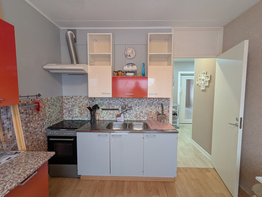 Продам двухкомнатную (2-комн.) квартиру, Героев ул, 9, Костомукша г