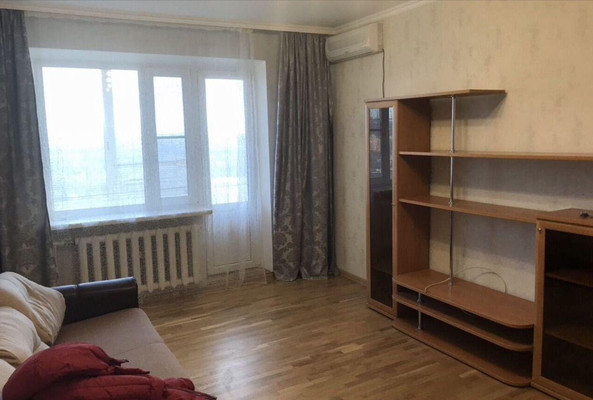 Продам однокомнатную (1-комн.) квартиру, Таганрогская ул, 118к4, Ростов-на-Дону г