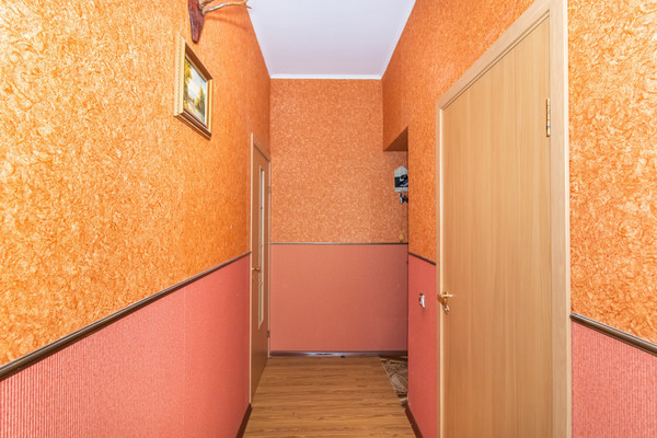 Продам двухкомнатную (2-комн.) квартиру, Безноскова ул, 10, Ханты-Мансийск г