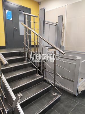 Продам однокомнатную (1-комн.) квартиру, Пулковское ш, 42к9, Санкт-Петербург г