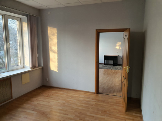 Сдам коммерческое помещение 300 м2, Баженова ул, 21, Калининград г