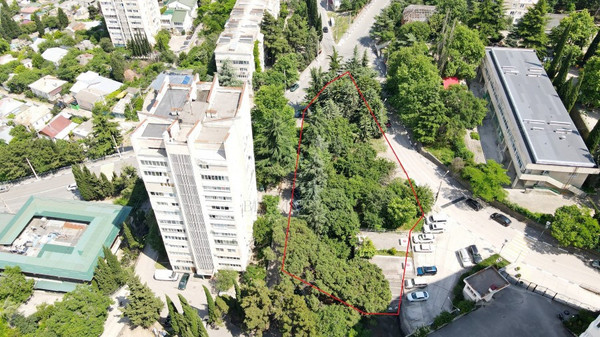 Продам землю для коммерческого использования 20 соток, Садоводство, Октябрьская ул, 31, Алушта г