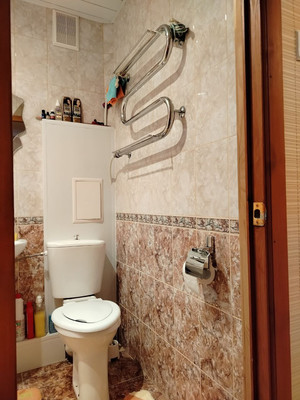 Продам двухкомнатную (2-комн.) квартиру, Химиков ул, 15, Великий Новгород г