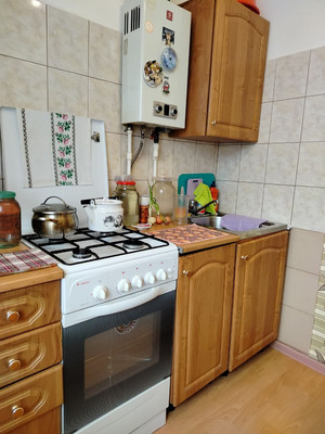 Продам двухкомнатную (2-комн.) квартиру, Химиков ул, 15, Великий Новгород г