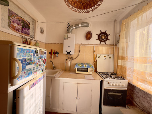 Продам однокомнатную (1-комн.) квартиру, Курортная ул, 75/16, Саки г