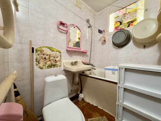 Продам однокомнатную (1-комн.) квартиру, Курортная ул, 75/16, Саки г