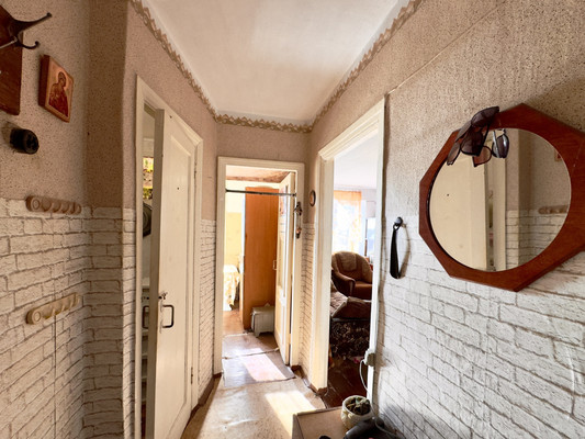 Продам однокомнатную (1-комн.) квартиру, Курортная ул, 75/16, Саки г