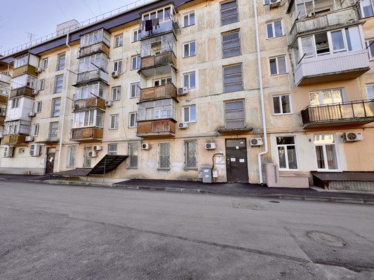 Продам однокомнатную (1-комн.) квартиру, Курортная ул, 75/16, Саки г