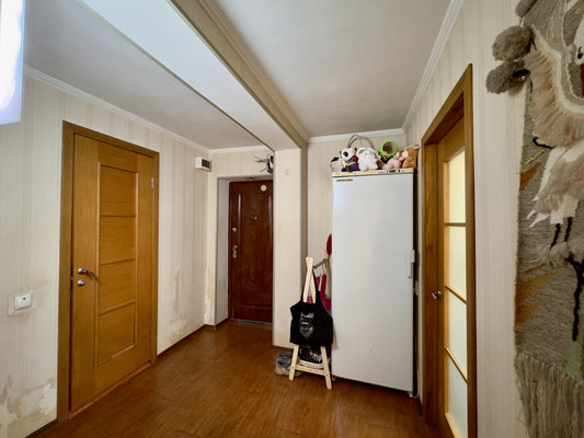 Продам трехкомнатную (3-комн.) квартиру, Строительная ул, 21, Саки г