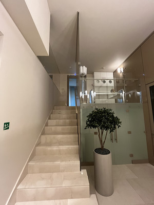 Продам торговое помещение 259,7 м2, Марата ул, 1, Калининград г