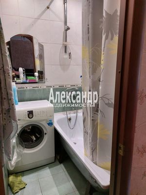 Продам двухкомнатную (2-комн.) квартиру, Красноармейская ул, 13, Приозерск г