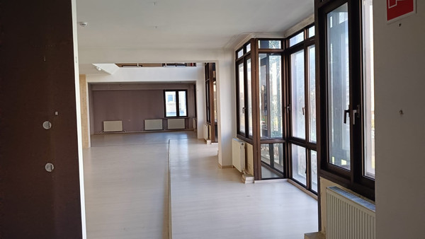 Продам коммерческое помещение 1 043,8 м2, Дмитровка Б. ул, 6, Москва г