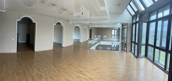 Продам коммерческое помещение 1 043,8 м2, Дмитровка Б. ул, 6, Москва г