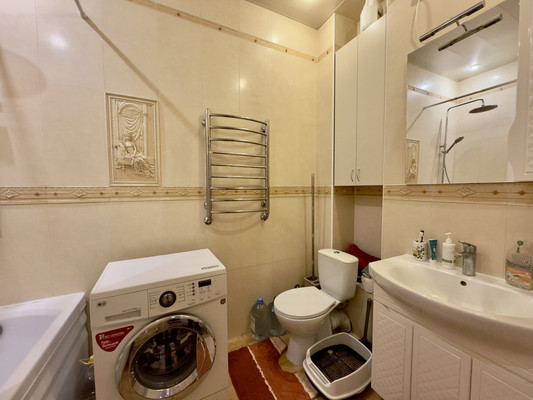 Продам двухкомнатную (2-комн.) квартиру, Ростовская ул, 19ка, Симферополь г