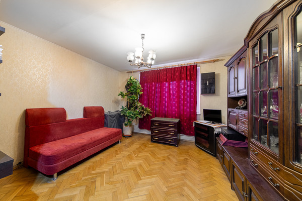 Продам трехкомнатную (3-комн.) квартиру, Твардовского ул, 31к2, Москва г