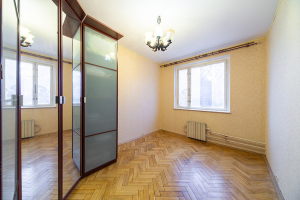 Продам трехкомнатную (3-комн.) квартиру, Твардовского ул, 31к2, Москва г