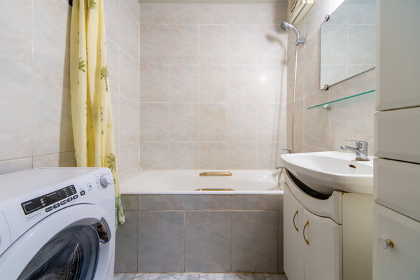 Продам трехкомнатную (3-комн.) квартиру, Твардовского ул, 31к2, Москва г